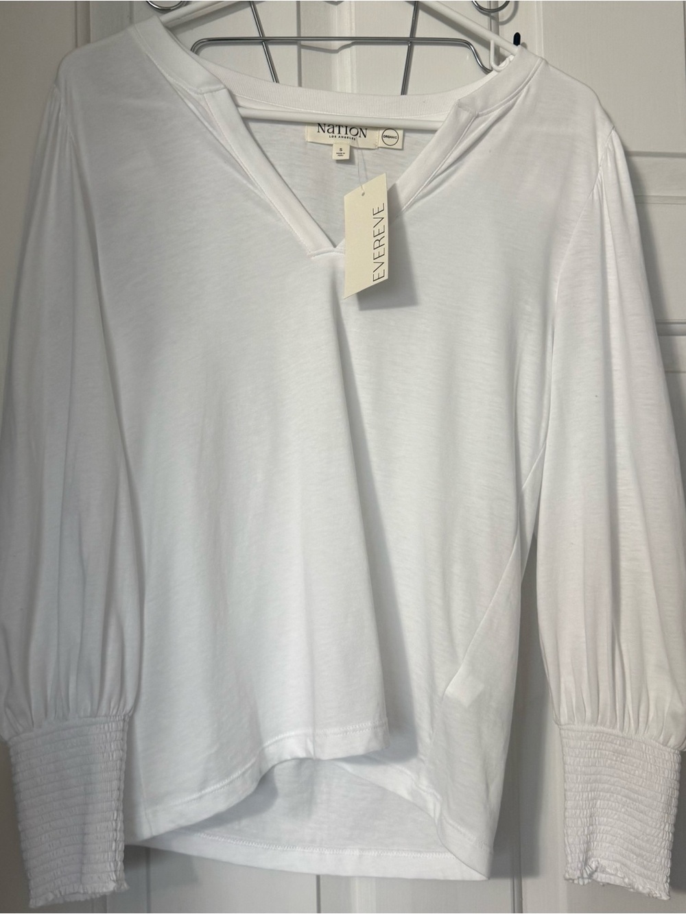 Evereve Nation LA White V-Neck Smocked Cuff Long Sleeve Top